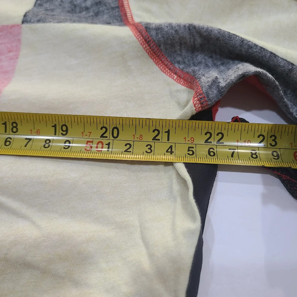 Nike Sportswear short sleeve T-shirt men's sz.M - Picture 5 of 8